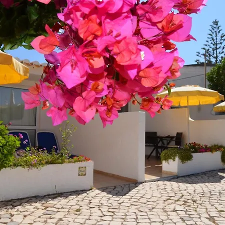 Charmingly Furnished Close To The Sea Apartament Praia Da Luz
