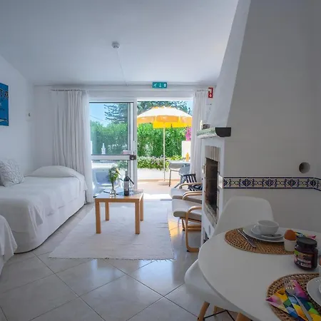 Charmingly Furnished Close To The Sea * Praia Da Luz